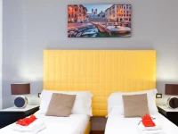 Lh Royal Suites 