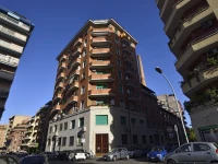 White Home Re di Roma 