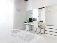 White Ostilia B&B 