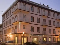 Card International Hotel 