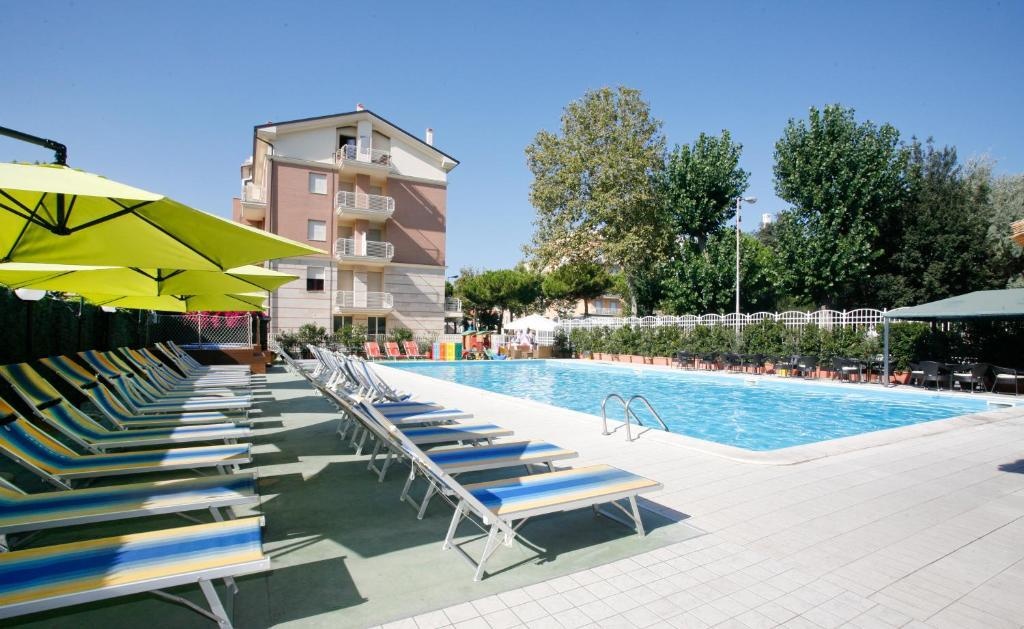 Hotel Jumbo 3*