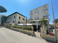 Hotel Moroni 
