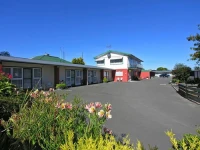 Camberley Court Motel 