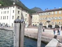 Al Lago Apartments 