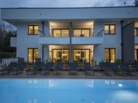 Riva Lake Lodge 