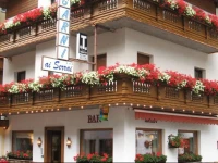 Hotel GarnГ¬ Ai Serrai 