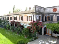 Corte di Villa Colloredo 