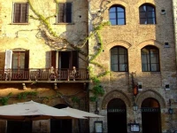 Hotel La Cisterna 
