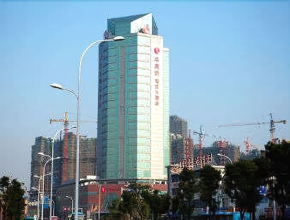 Ramada Wuxi 5*