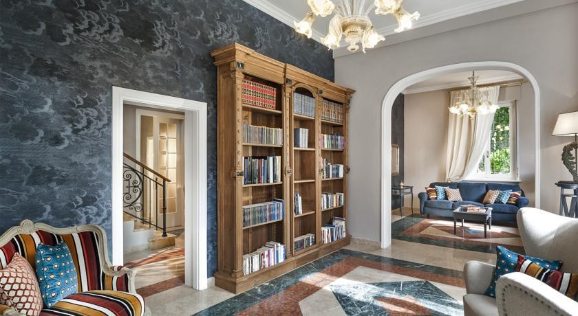 Villa di STR 