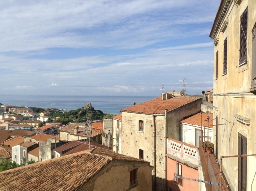 Scalea Historic Center Apartments 