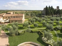 Sovana Hotel & Resort 