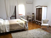 VirГІ House 