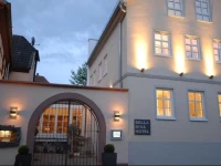 Bella Riva Hotel 