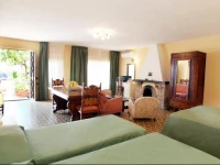 Mendolia Apartment 