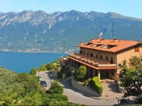 Hotel GarnГ¬ Al Poggio 