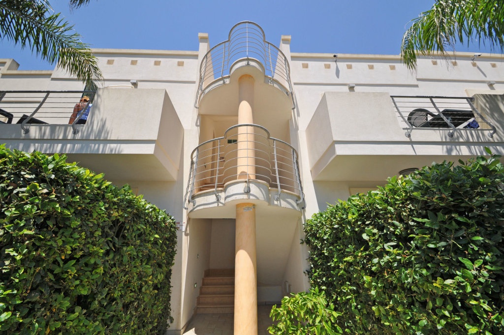 Ara Inn Resort 