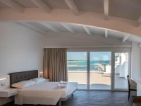 Nauticus Guest Room 