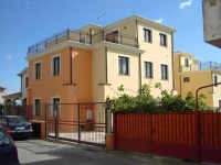 Bertolottu Residence Apartments 