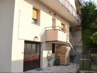 B&B Mikeze Jakeze 