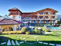 Mirabell Dolomiten Wellness Residenz 