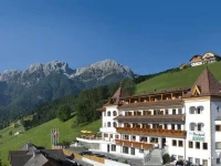 Kronplatz-Resort Berghotel Zirm 
