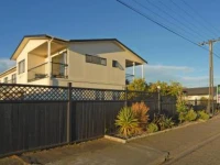 Cedar Court Motel 