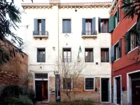 Good Wine Apartments 