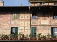 Lady Verona Apartments 