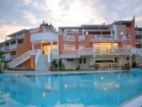 Belvedere Luxury Suites 4*