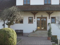 Unterm NussbГ¤umle 