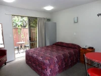 Bealey Avenue Motel 