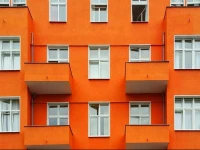 Happy go Lucky Hotel + Hostel 
