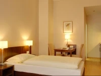 Hotel Mercedes City 