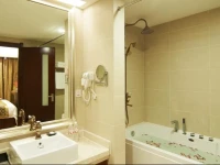Qiancheng International Hotel 