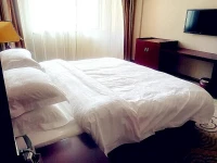 Mingjia Spring Holiday Hotel 
