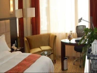 Rainbird Hotel 