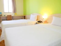 7Days Inn Chengdu East Railway Station 