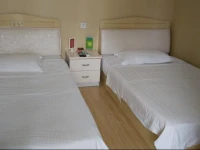 Lejia Youth Hotel 