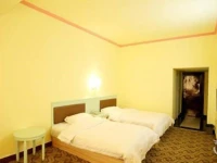 Baofeng Mountain Hotel 