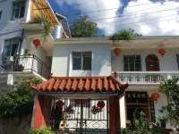 Eastern Fence Inn 
