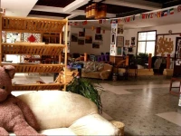 Zhangjiajie Base Youth Hostel 