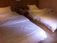 Youth Star Express Hotel 