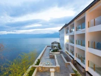 Dali Sealily Erhai Peninsula Honeymoon Boutique Hotel 