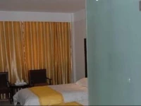 Junyue Business Hotel 
