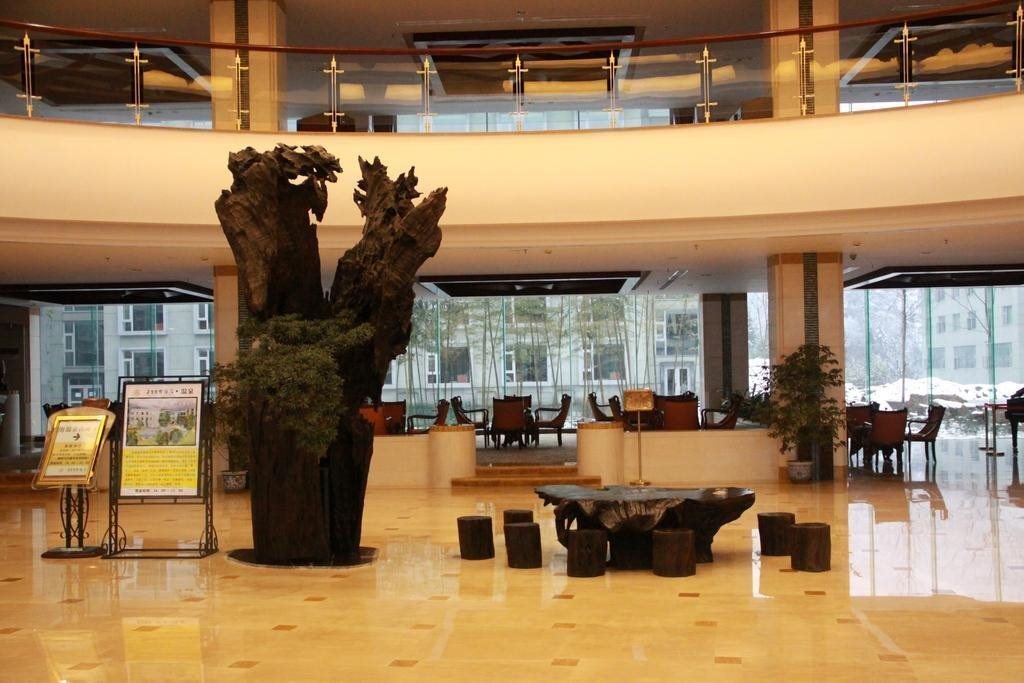 Huasheng Hot Spring Hotel 