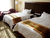 Fengcheng Hotel 