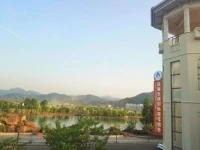 Ningbo Xikou International Youth Hostel 