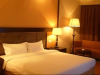 Guangzhou Dagang Garden Hotel 