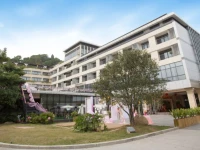 Kecheng Holiday Hotel 4*